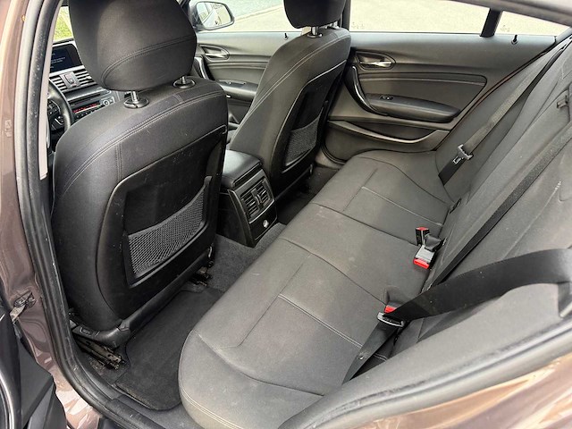 Bmw - 2014 - 116 d - personenauto - afbeelding 10 van  38