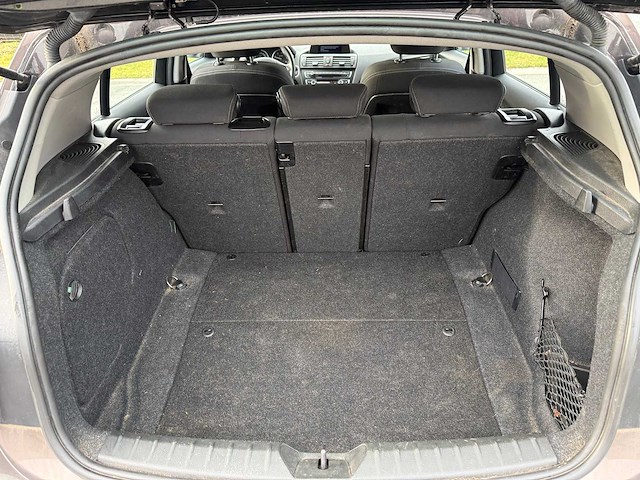 Bmw - 2014 - 116 d - personenauto - afbeelding 20 van  38