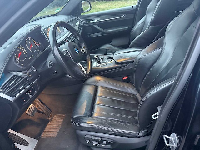 Bmw - 2015 - x5m - personenauto - afbeelding 26 van  37