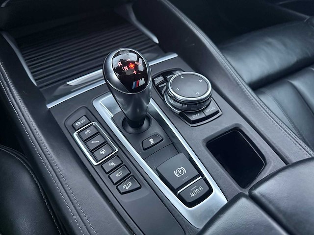 Bmw - 2015 - x5m - personenauto - afbeelding 29 van  37