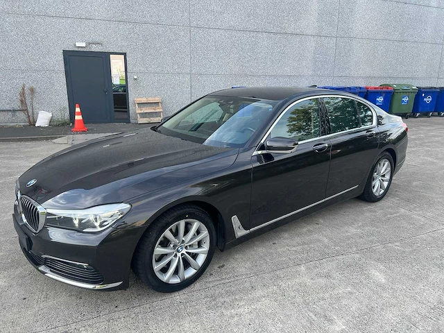 Bmw - 2016 - 730 d - - personenauto - afbeelding 1 van  39