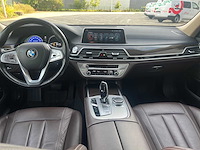 Bmw - 2016 - 730 d - personenauto - afbeelding 15 van  41