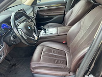 Bmw - 2016 - 730 d - personenauto - afbeelding 10 van  41