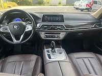Bmw - 2016 - 730 d - personenauto - afbeelding 31 van  41