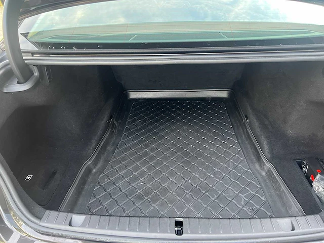 Bmw - 2016 - 730 d - personenauto - afbeelding 32 van  41