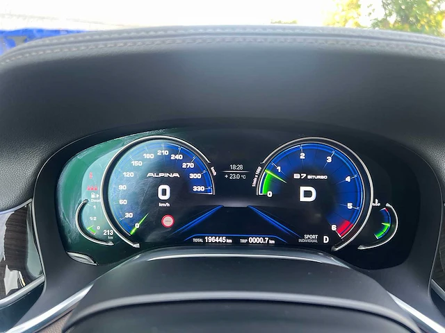 Bmw - 2016 - 730 d - personenauto - afbeelding 35 van  41