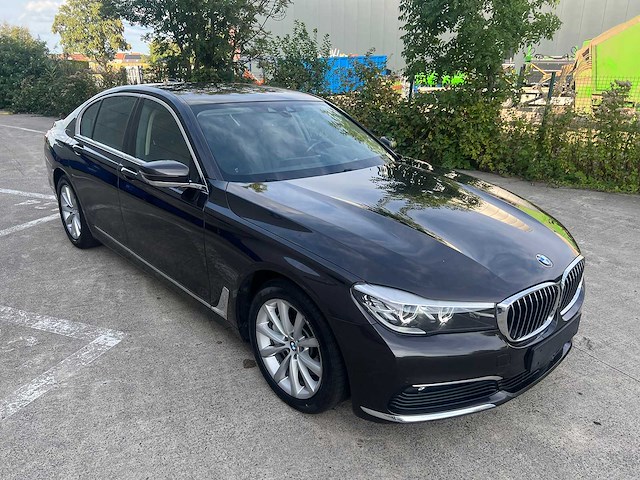 Bmw - 2016 - 730 d - personenauto - afbeelding 25 van  41