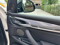 Bmw - 2016 - m50d - personenauto - afbeelding 9 van  27