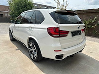Bmw - 2016 - m50d - personenauto - afbeelding 22 van  27