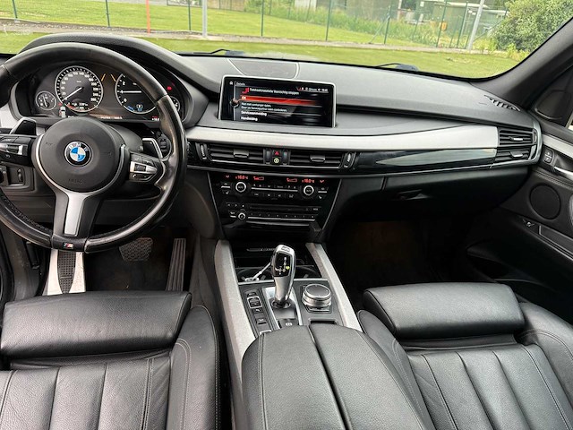 Bmw - 2017 - x5 - xdrive40e iperformance - personenauto - afbeelding 16 van  26