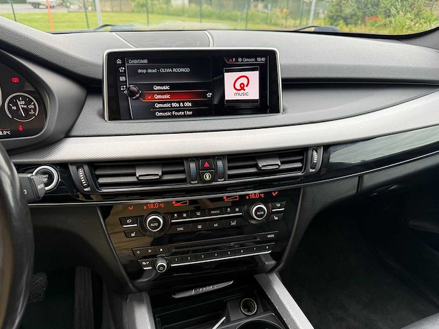 Bmw - 2017 - x5 - xdrive40e iperformance - personenauto - afbeelding 20 van  26
