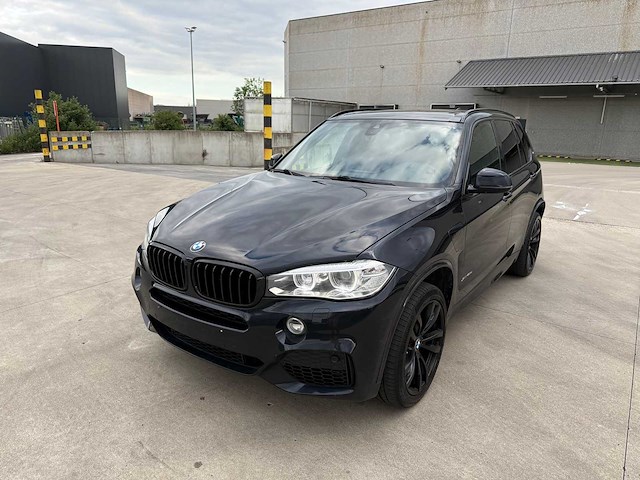 Bmw - 2017 - x5 - xdrive40e iperformance - personenauto - afbeelding 22 van  26