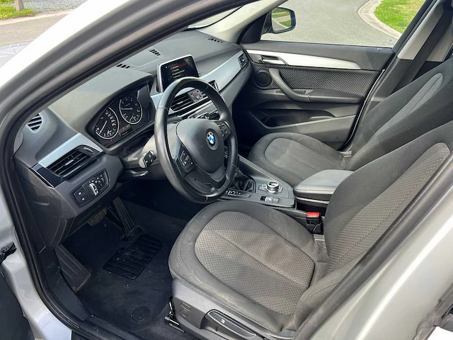 Bmw - 2018 - x1 - sdrive18d - personenauto - afbeelding 7 van  31