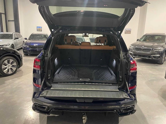 Bmw - 2022 - x5 - xdrive 45e - personenauto - afbeelding 6 van  6