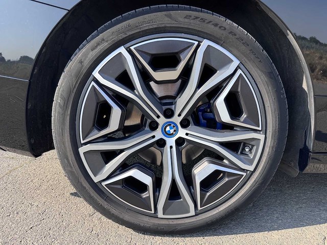 Bmw - 2023 - ix - xdrive 40 - personenauto - afbeelding 9 van  23