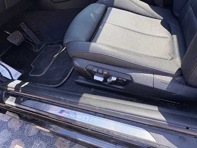 Bmw - 240i m sport - 2018 - afbeelding 8 van  31