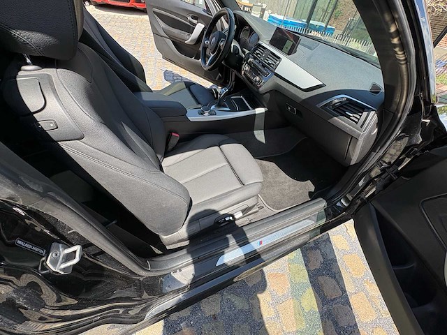 Bmw - 240i m sport - 2018 - afbeelding 17 van  34