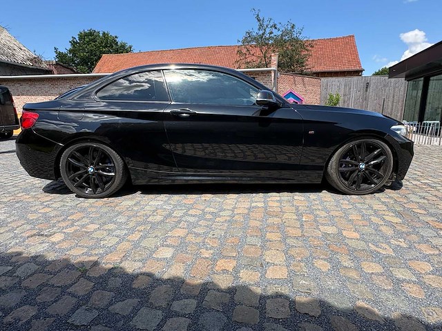 Bmw - 240i m sport - 2018 - afbeelding 31 van  34