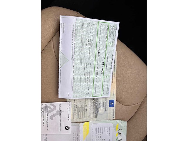 Bmw - 318d - personenauto - afbeelding 16 van  23