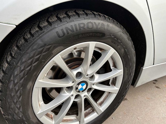 Bmw - 318d - personenauto - afbeelding 23 van  23