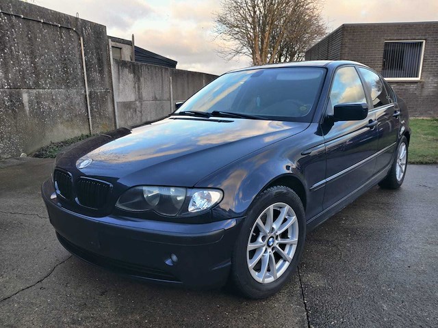 Bmw - 318i - 346l - car - 2002 - afbeelding 1 van  18