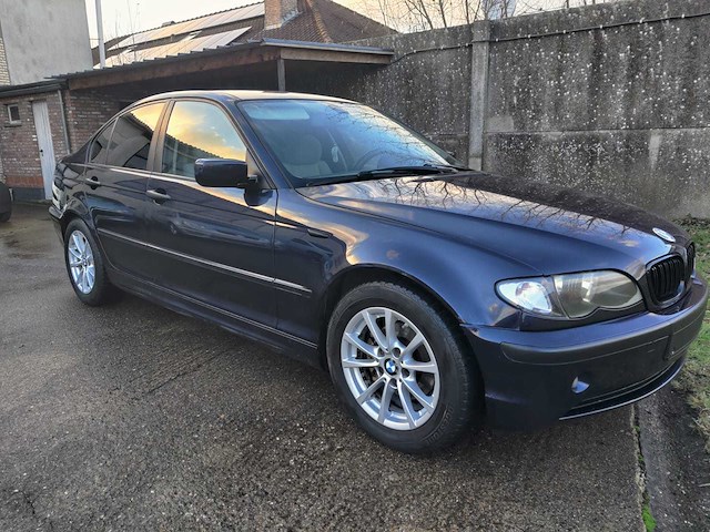 Bmw - 318i - 346l - car - 2002 - afbeelding 11 van  18