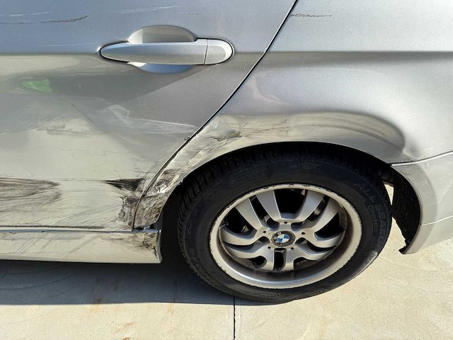 Bmw - 320d - car - 2006 - afbeelding 6 van  35
