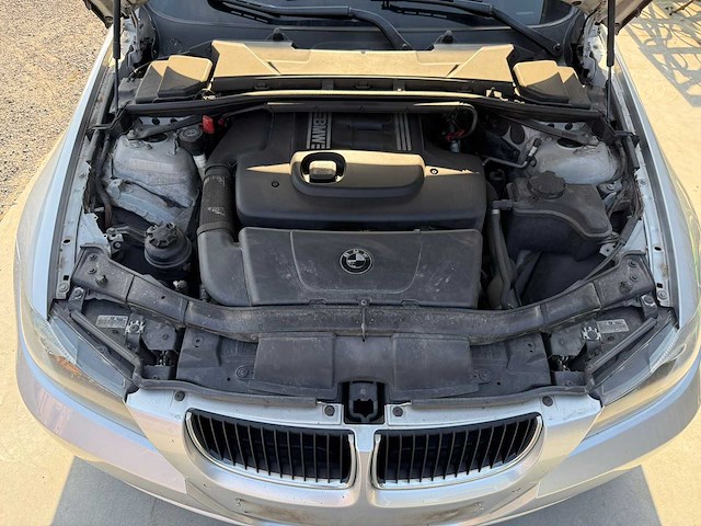 Bmw - 320d - car - 2006 - afbeelding 20 van  35