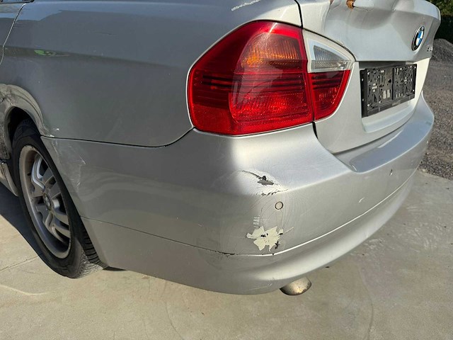Bmw - 320d - car - 2006 - afbeelding 32 van  35