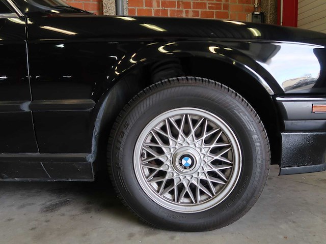 Bmw - 325i - cabriolet - classic cars >15 - afbeelding 4 van  43