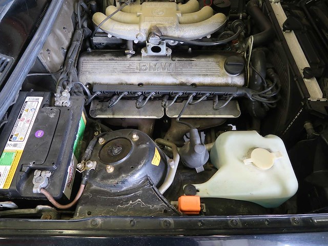 Bmw - 325i - cabriolet - classic cars >15 - afbeelding 33 van  43