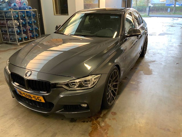 Bmw - 330d - f30 lci - car - 2016 - afbeelding 1 van  22