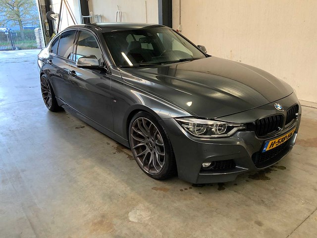 Bmw - 330d - f30 lci - car - 2016 - afbeelding 20 van  22