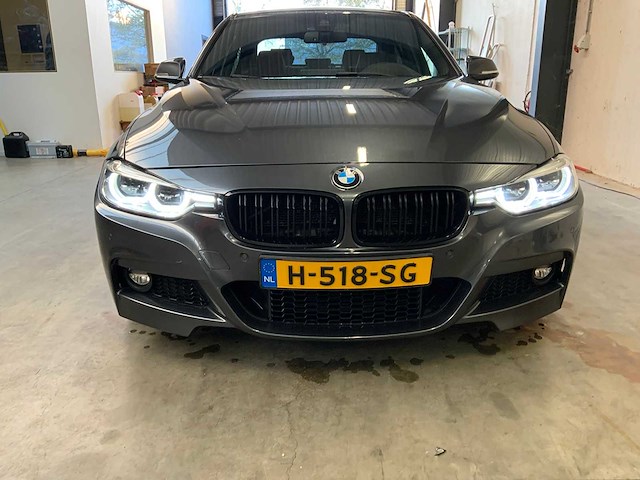 Bmw - 330d - f30 lci - car - 2016 - afbeelding 22 van  22