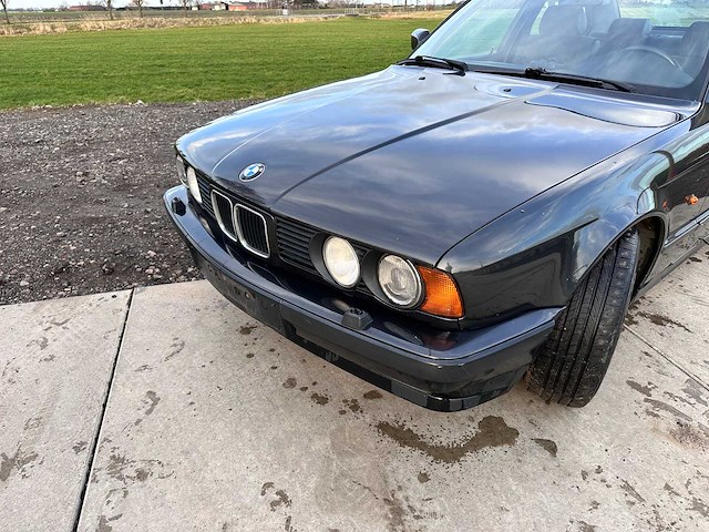Bmw - 5 serie - 524td - oldtimer - afbeelding 5 van  33