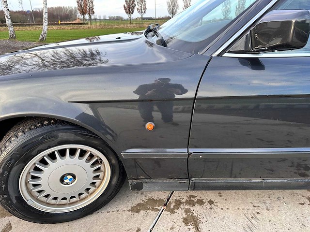 Bmw - 5 serie - 524td - oldtimer - afbeelding 7 van  33