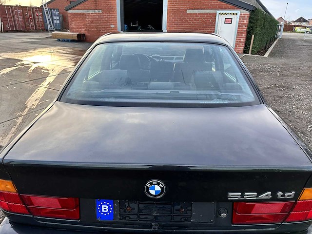 Bmw - 5 serie - 524td - oldtimer - afbeelding 14 van  33