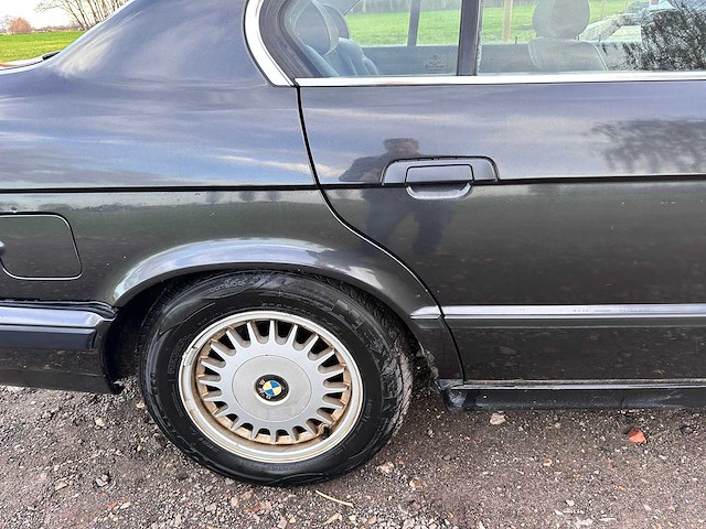 Bmw - 5 serie - 524td - oldtimer - afbeelding 18 van  33