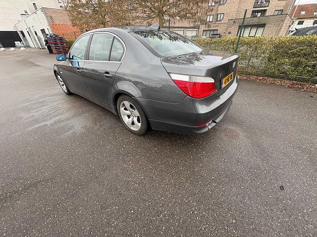 Bmw - 5-serie - 525i executive - car - 2004 - afbeelding 3 van  16