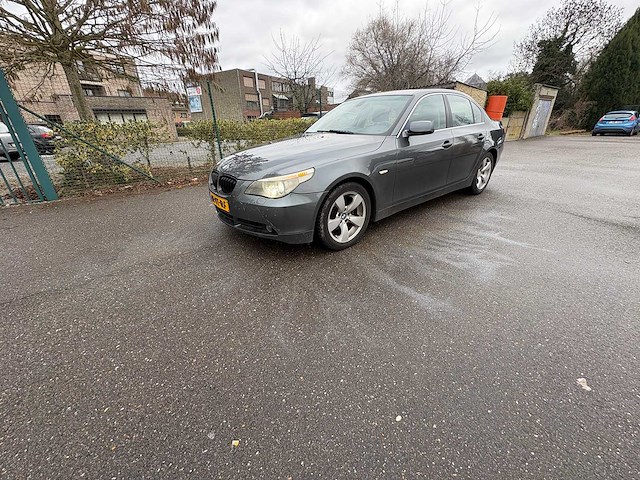 Bmw - 5-serie - 525i executive - car - 2004 - afbeelding 8 van  16