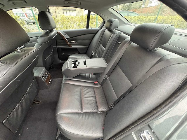 Bmw - 5-serie - 525i executive - car - 2004 - afbeelding 6 van  23