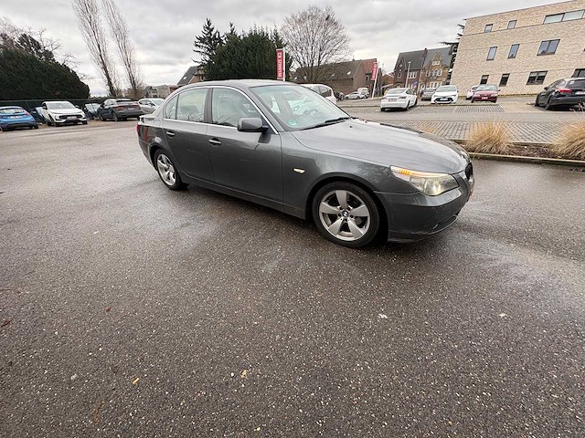 Bmw - 5-serie - 525i executive - car - 2004 - afbeelding 20 van  23