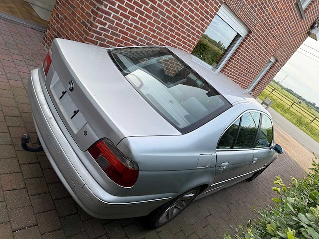 Bmw - 520i - 6 cilinder - benzine - personenauto - afbeelding 15 van  20