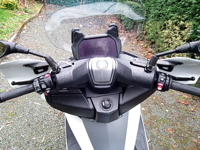 Bmw - c 400 gt - motorfiets - afbeelding 3 van  9