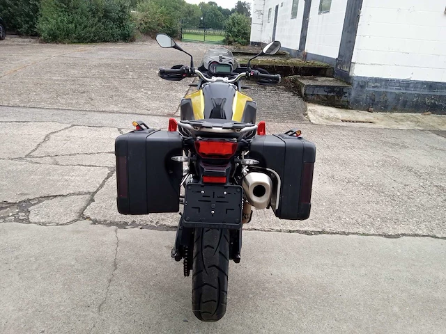 Bmw - f 750 gs - motorfiets - afbeelding 4 van  9
