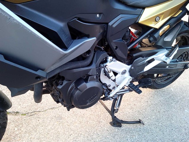 Bmw - f 900 xr - motorfiets - afbeelding 9 van  12