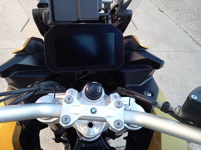 Bmw - f 900 xr - motorfiets - afbeelding 12 van  12