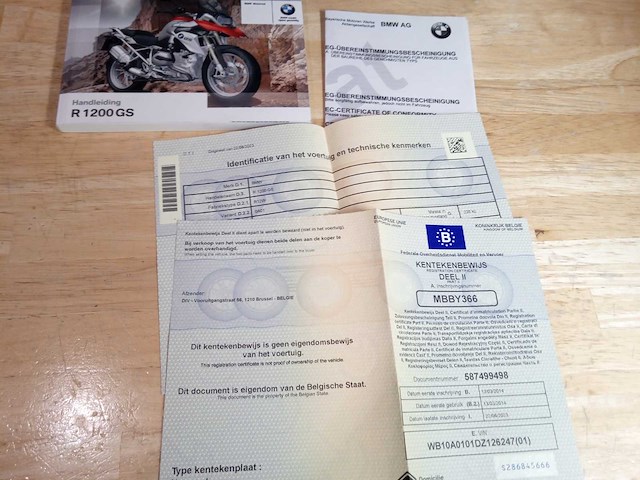 Bmw - gs 1200 lc - motorfiets - afbeelding 8 van  16