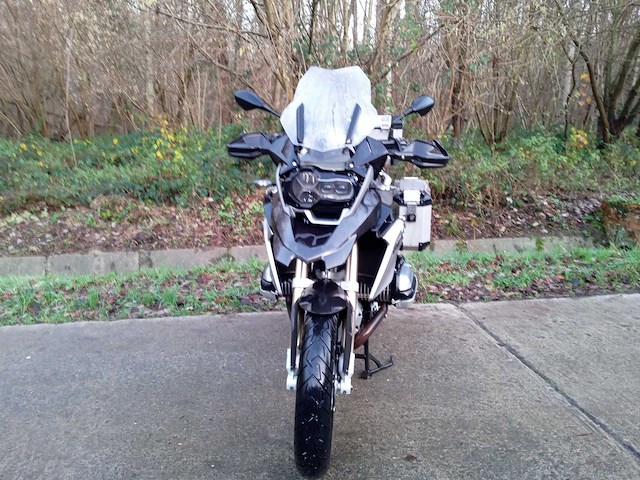 Bmw - gs 1200 lc - motorfiets - afbeelding 11 van  16