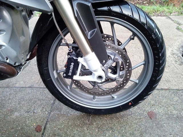 Bmw - gs 1200 lc - motorfiets - afbeelding 13 van  16